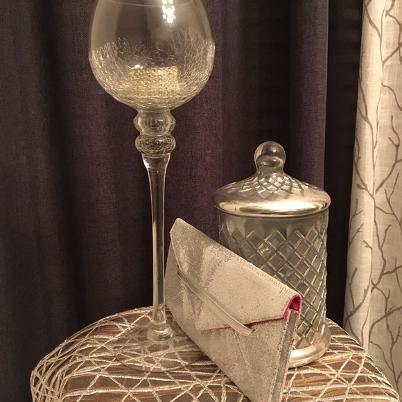 Victoria’s Secret Silver Envelope Evening Bag - Picture 6 of 6